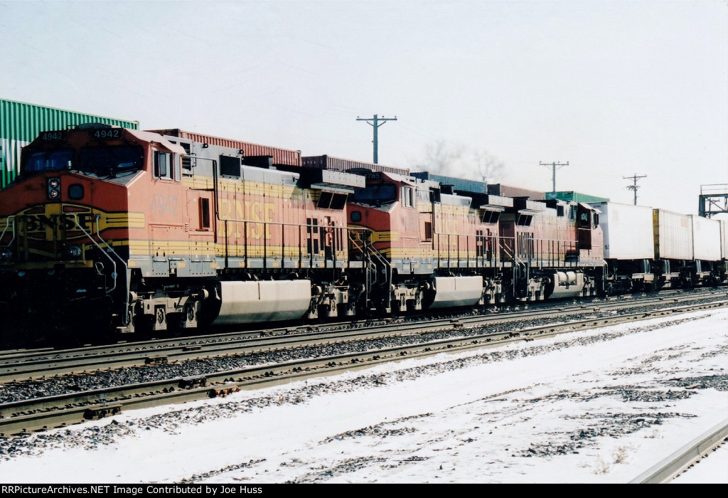 BNSF 4942 West